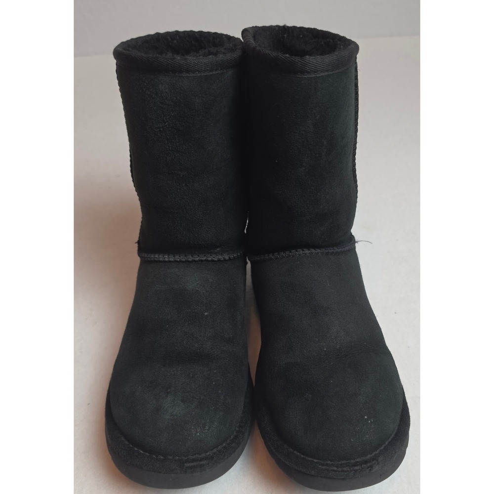 UGG Australia Classic Short Black Suede Sheepskin Lining Boots Women Size 7